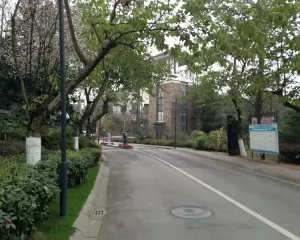 牧马山易城 5室3厅 南