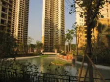 水岸豪门 4室2厅 南 北