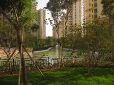 水岸豪门 精装3房,业主自己住 房子保养的很好 急售