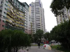 花园式小区建筑 高绿化小区,全南三房,户型方正。