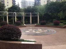 轻轨站旁边 朝中庭 安静 业主精装修带暖气 随时看房