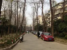 采光充足,交通便利,一梯四户,主卧朝南