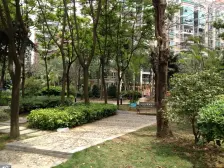 景湖春天南北通透大三房,户型方正,保养好