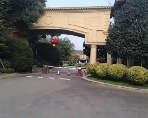 南洋国际庄园 6室2厅 东南