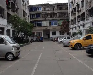 泰吉农机大院 4室2厅 南