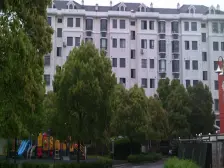 小区低价,税费少,停车费少,看房方便