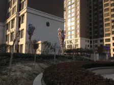 低楼层精装修两居室,业主诚意出售,看房方便