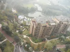 汽博中心 保利高尔夫公馆四房260万