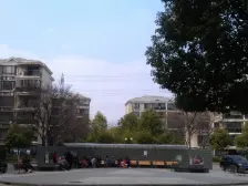 近地铁 精装,产权清晰 中间楼层 新上房源