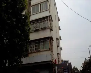 房子满二年,小区停车不收费,物业费低,生活成本低,