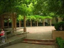 小区中间位置精装修拎包入住