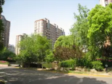 新出 小区中间位置中间楼层 视野采光好 议价可大谈!