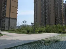 业主诚心卖,小区环境好看房方便